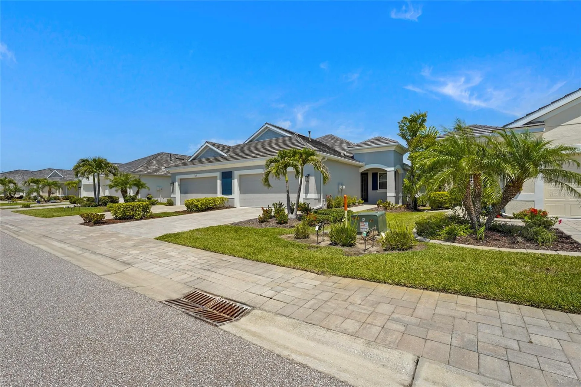 7523 Campus Cove Sarasota FL 34243