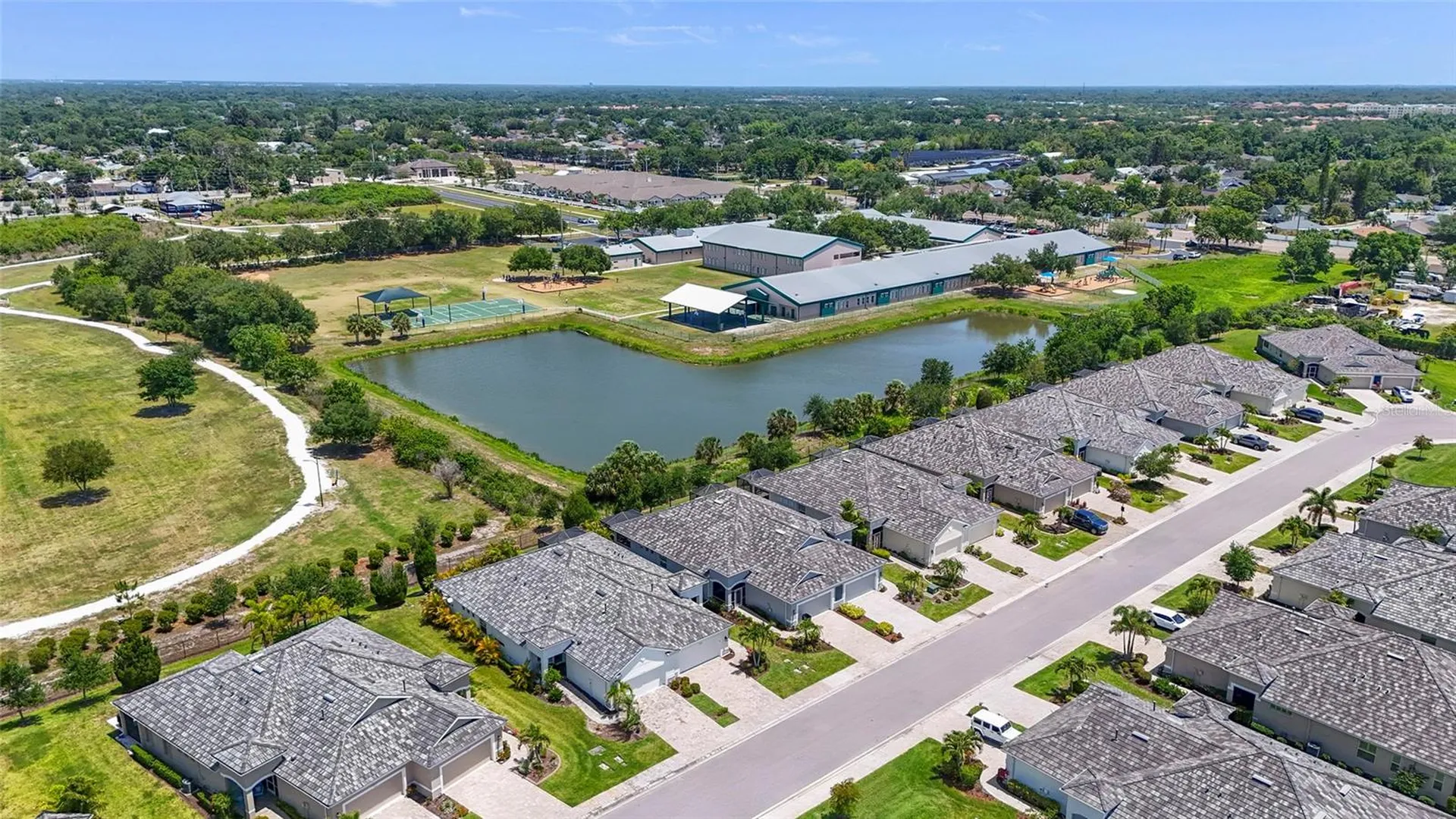 7523 Campus Cove Sarasota FL 34243