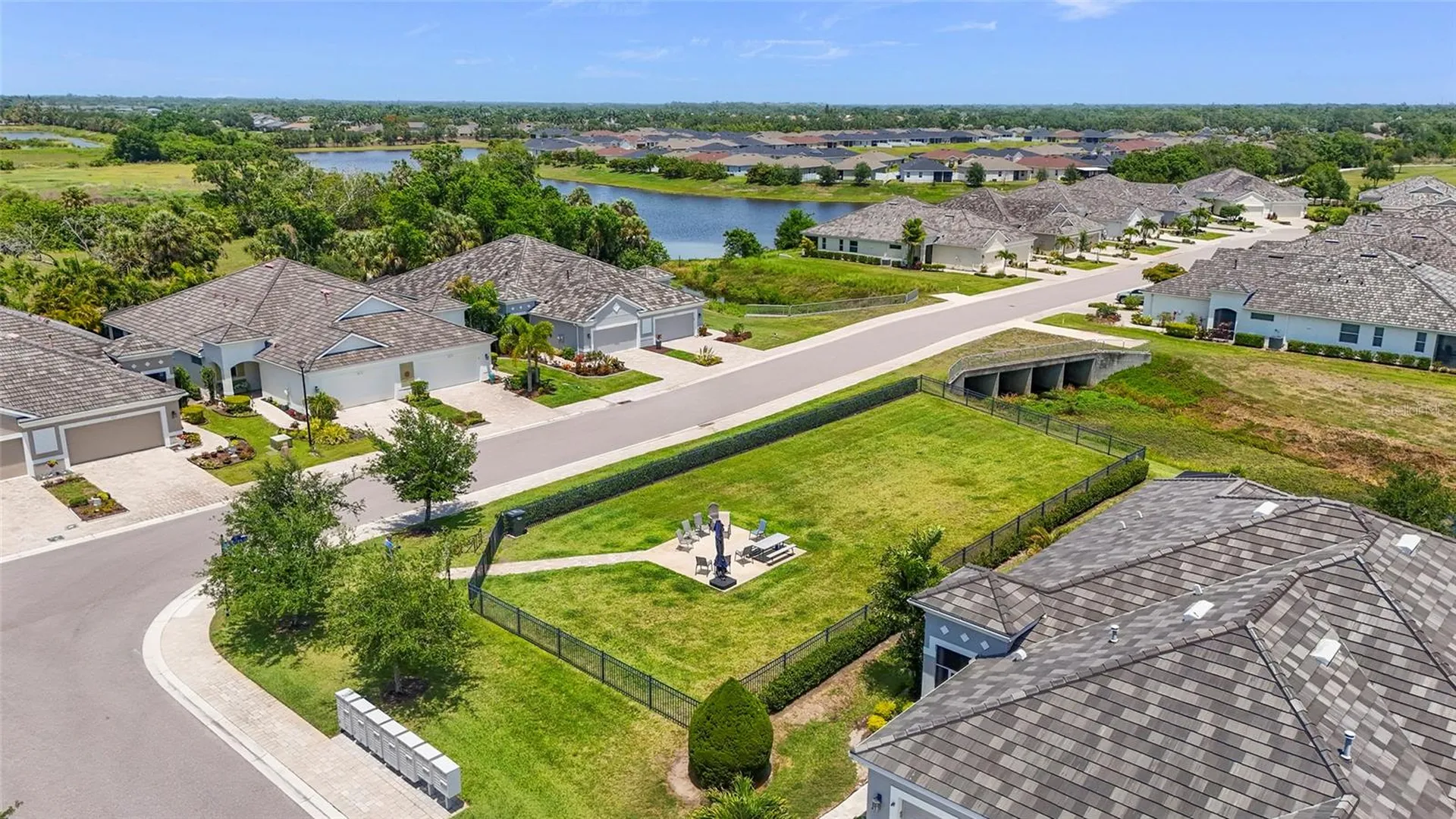 7523 Campus Cove Sarasota FL 34243