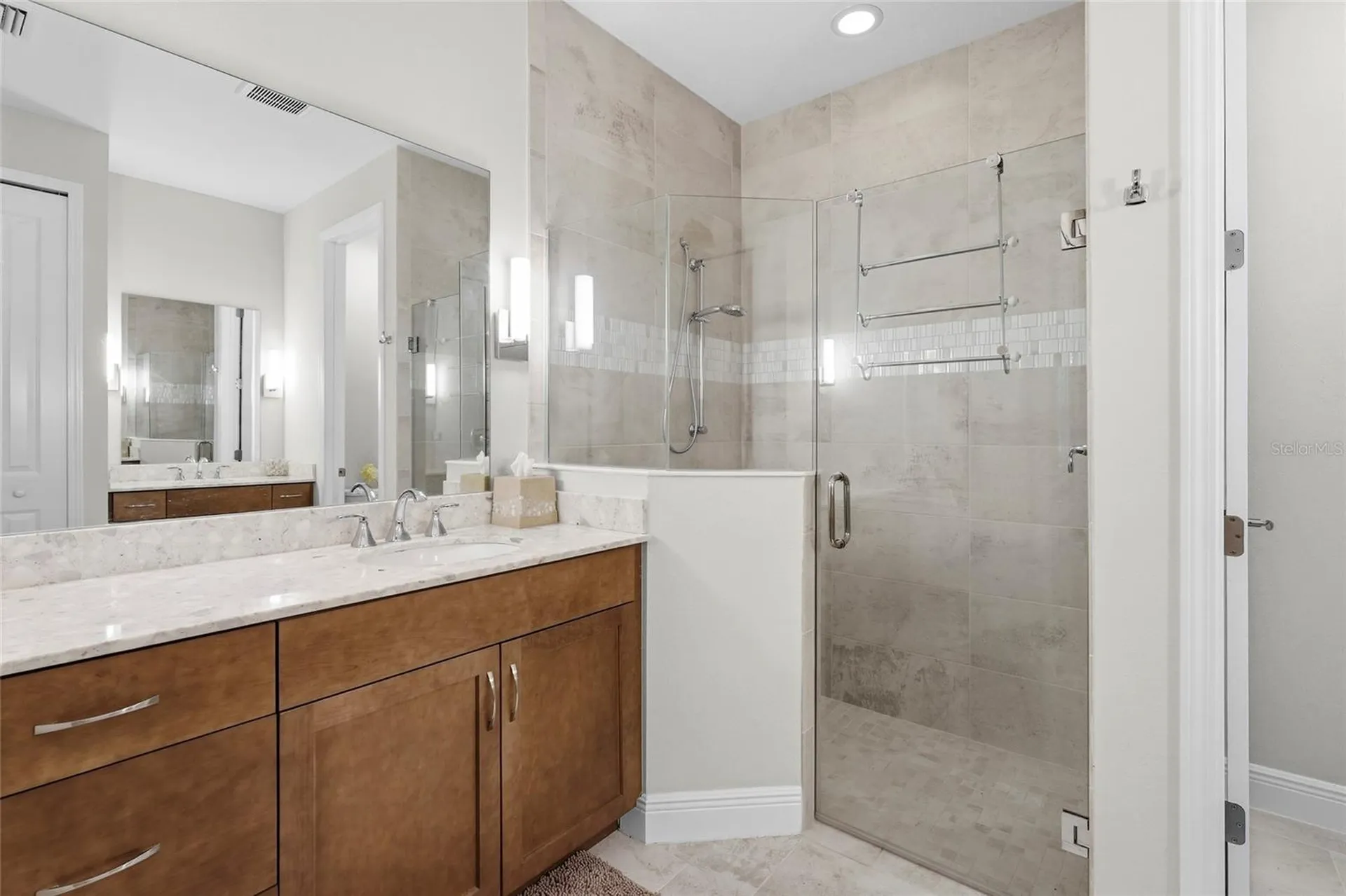 7523 Campus Cove Sarasota FL 34243
