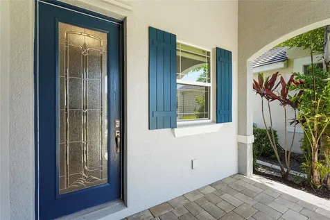 7523 Campus Cove Sarasota FL 34243