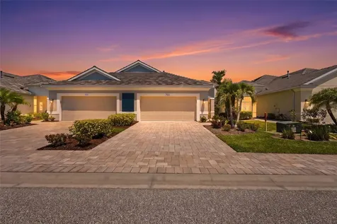 7523 Campus Cove Sarasota FL 34243