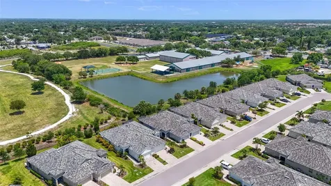 7523 Campus Cove Sarasota FL 34243