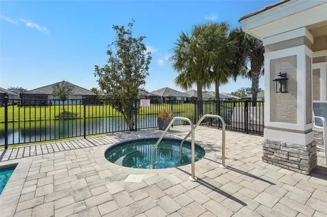 7523 Campus Cove Sarasota FL 34243