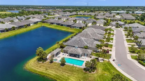 7523 Campus Cove Sarasota FL 34243