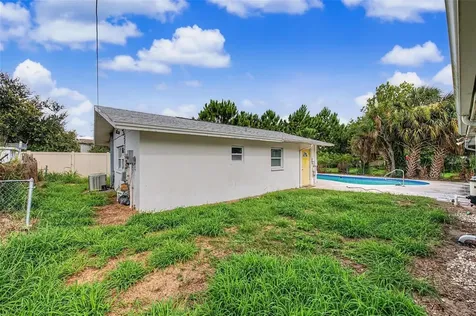 1647 Summerdale Drive S Clearwater FL 33764