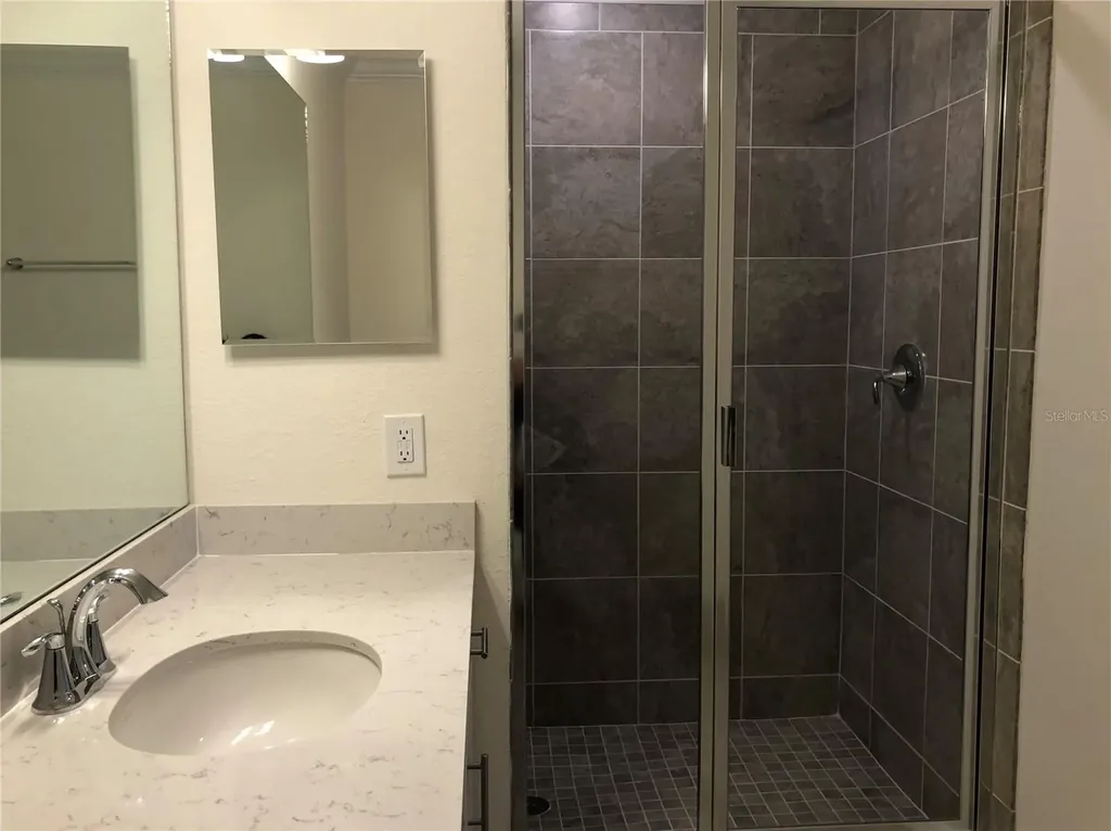 1010 Tidewater Shores Loop Bradenton FL 34208