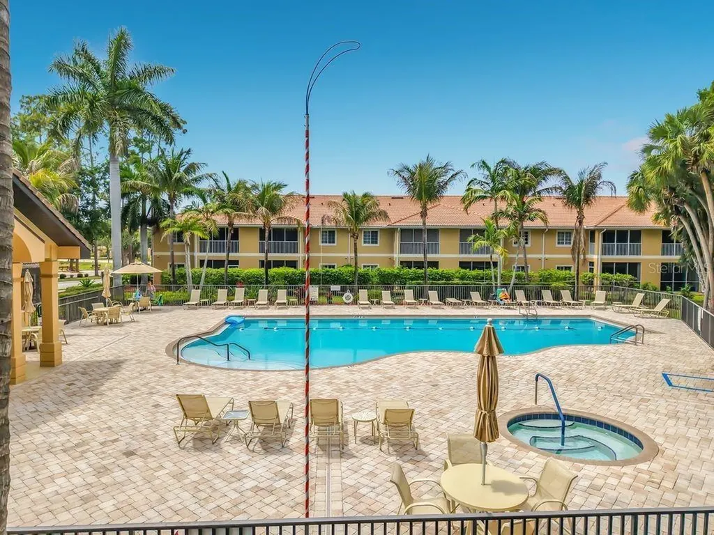 1051 Winding Pines Circle Cape Coral FL 33909