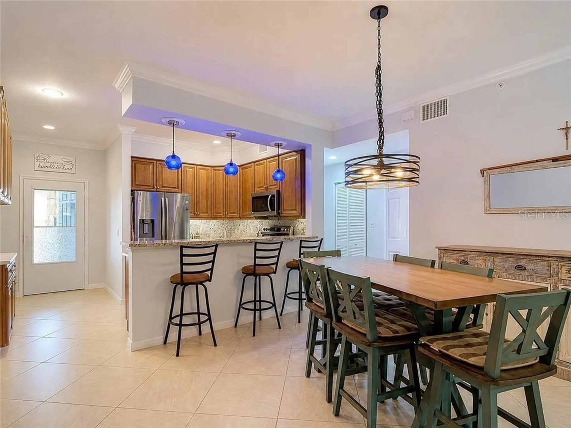 1051 Winding Pines Circle Cape Coral FL 33909