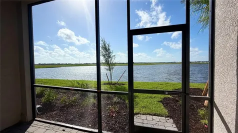 19116 Scallop Loop Lakewood Ranch FL 34211