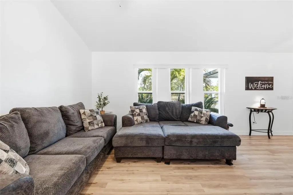 23191 Ruby Port Charlotte FL 33952