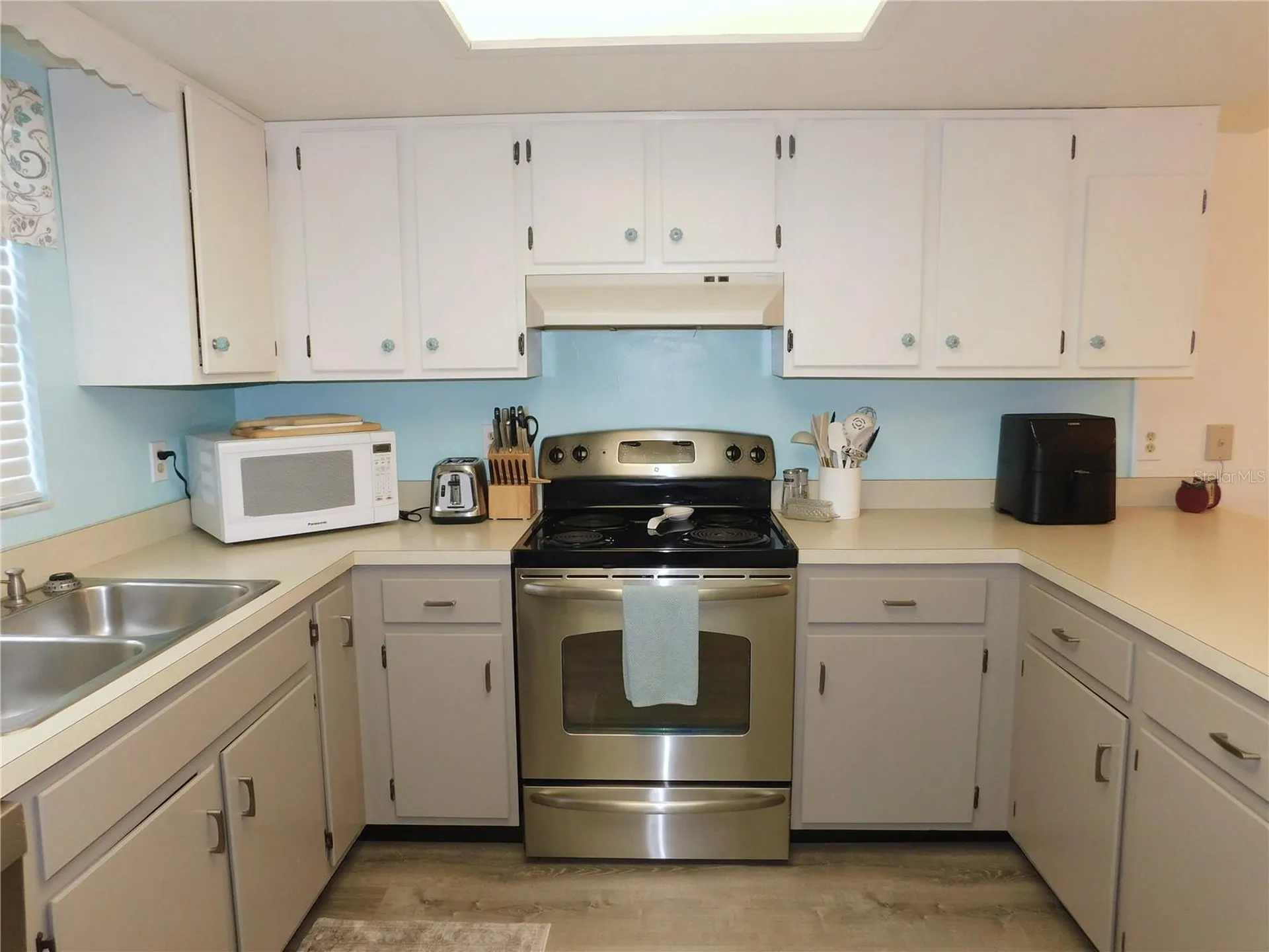 1400 Tarpon Woods Boulevard Palm Harbor FL 34685