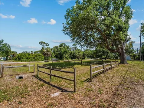 Dawn Drive Venice FL 34293