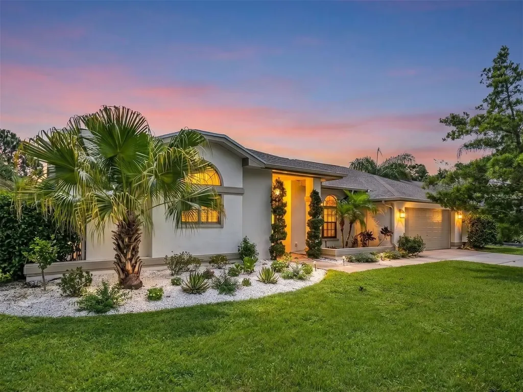 447 Whispering Lakes Boulevard Tarpon Springs FL 34688