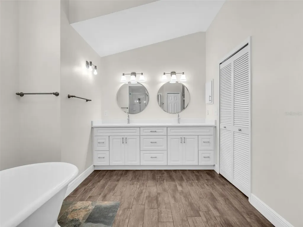 447 Whispering Lakes Boulevard Tarpon Springs FL 34688