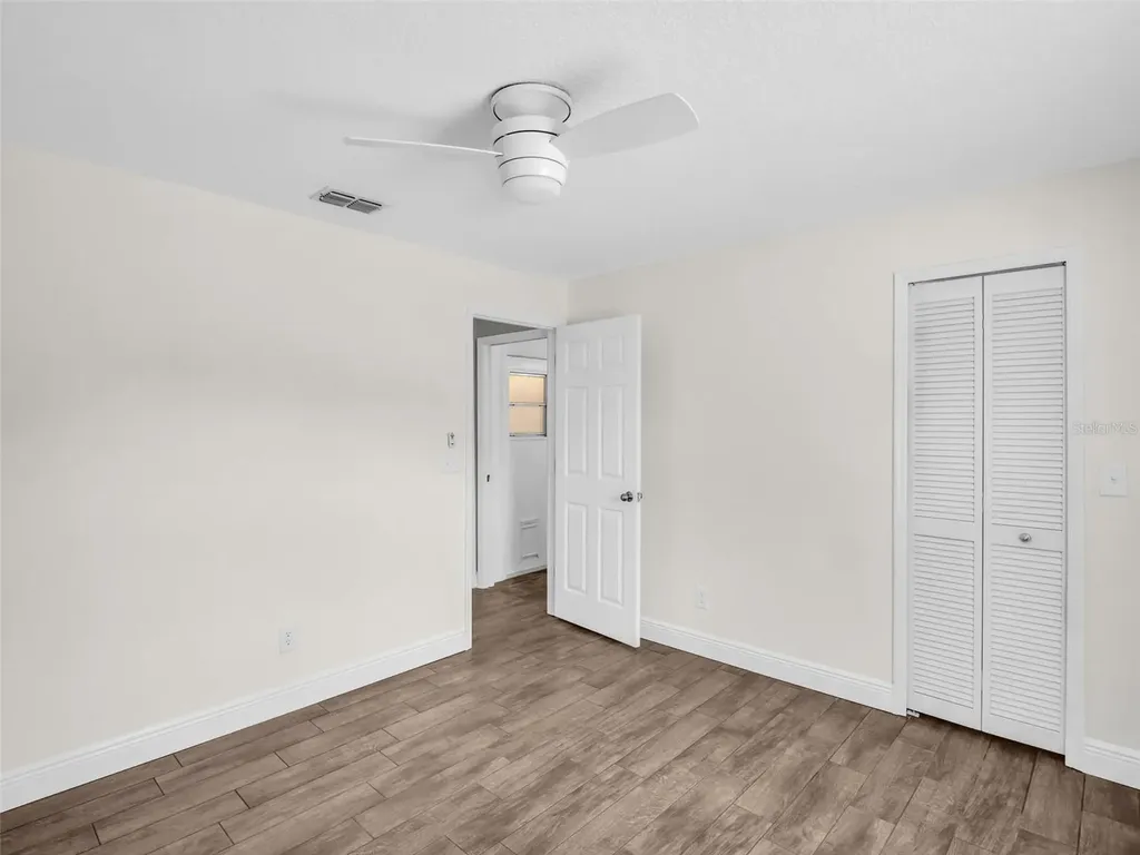 447 Whispering Lakes Boulevard Tarpon Springs FL 34688