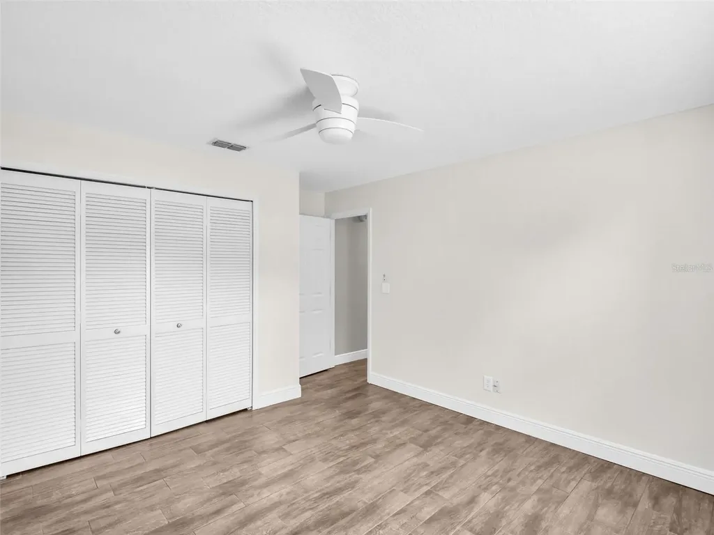 447 Whispering Lakes Boulevard Tarpon Springs FL 34688