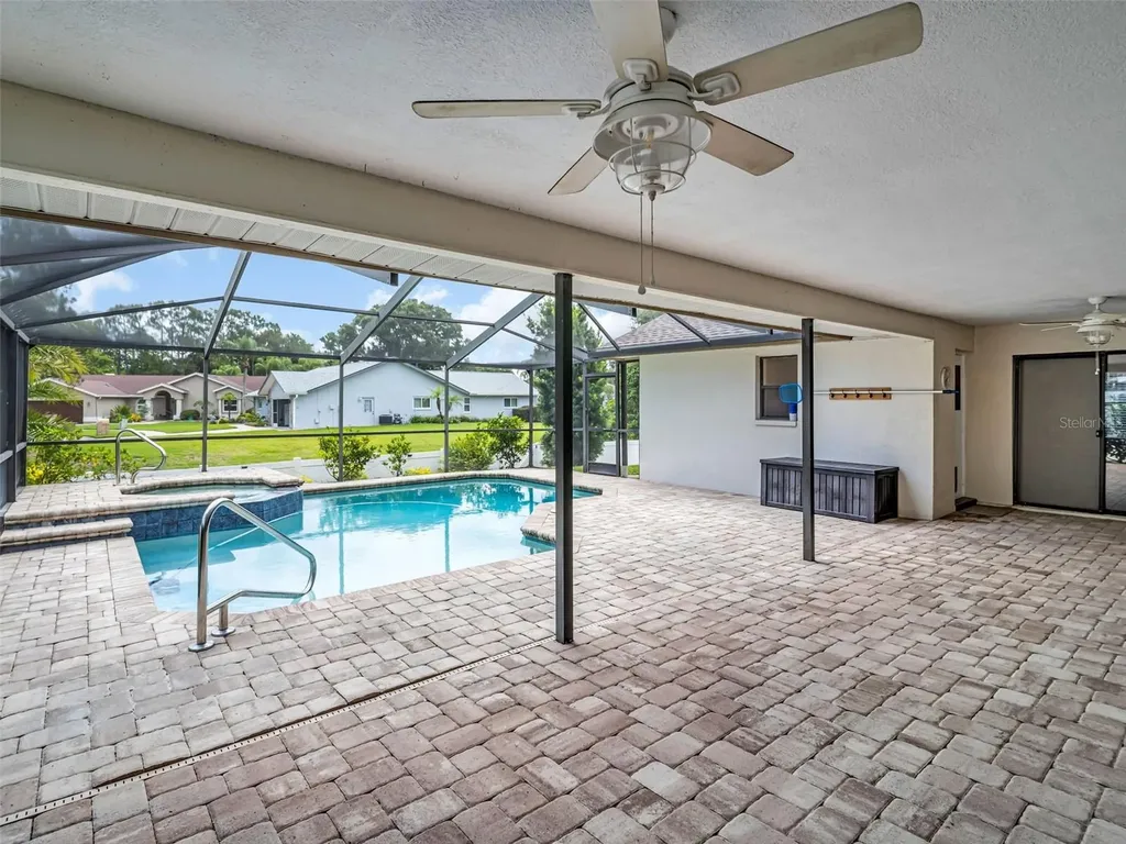 447 Whispering Lakes Boulevard Tarpon Springs FL 34688