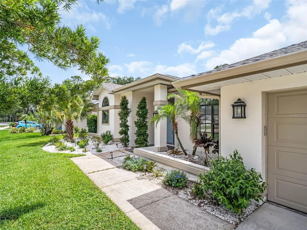 447 Whispering Lakes Boulevard Tarpon Springs FL 34688