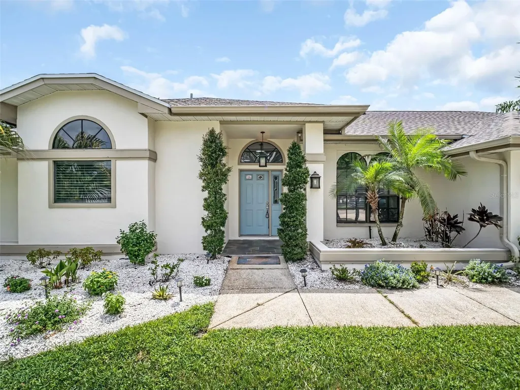 447 Whispering Lakes Boulevard Tarpon Springs FL 34688
