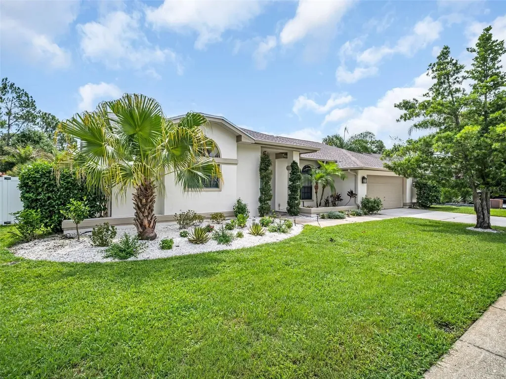 447 Whispering Lakes Boulevard Tarpon Springs FL 34688