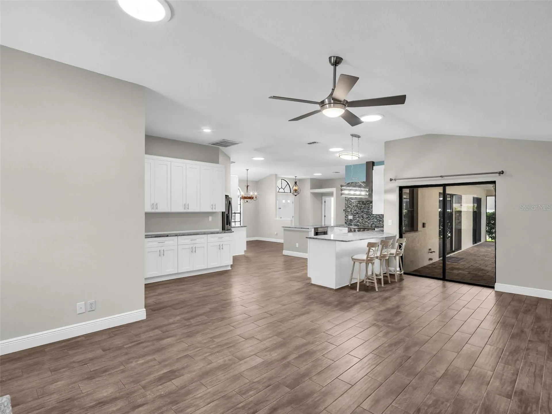 447 Whispering Lakes Boulevard Tarpon Springs FL 34688