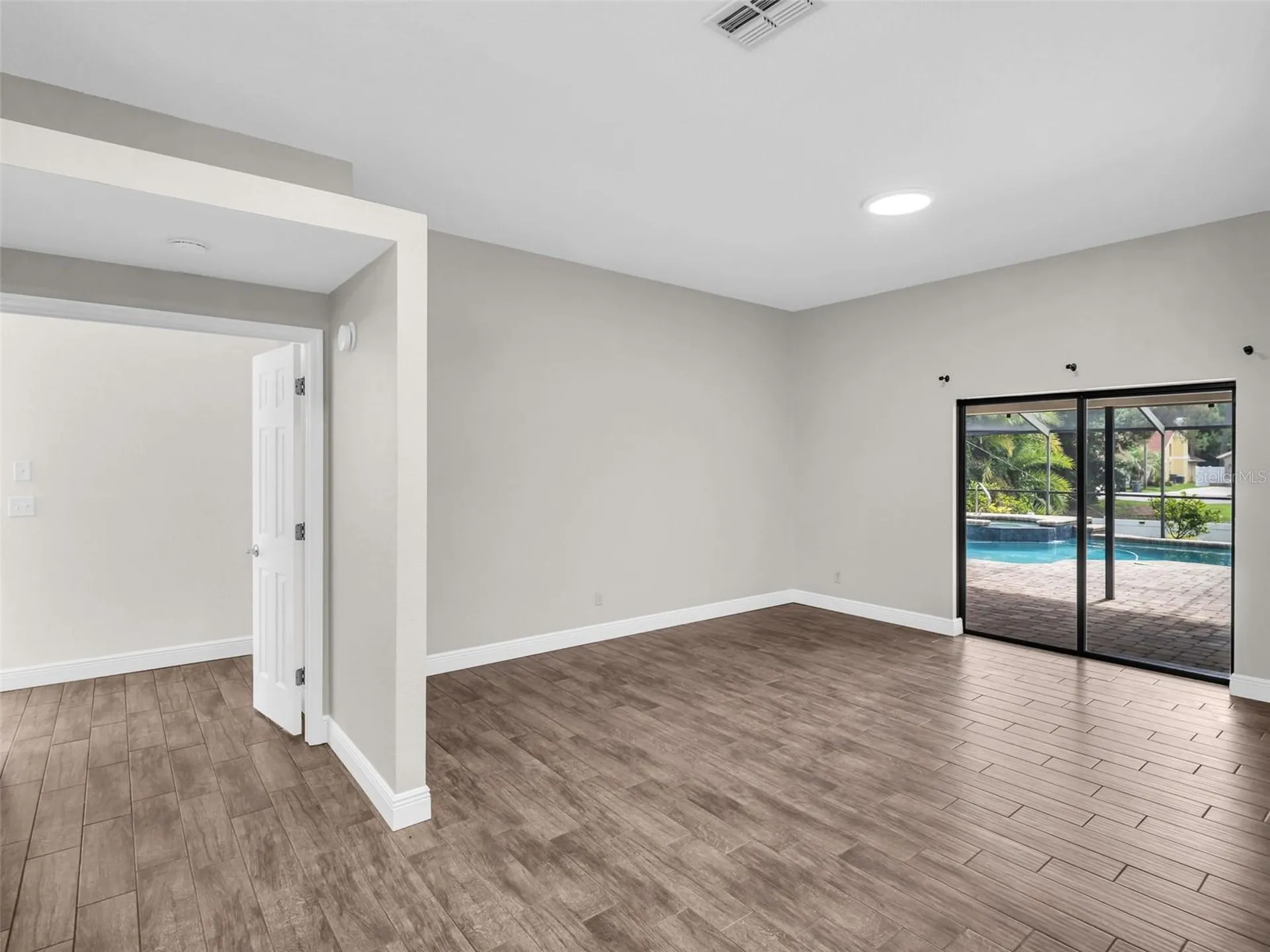 447 Whispering Lakes Boulevard Tarpon Springs FL 34688