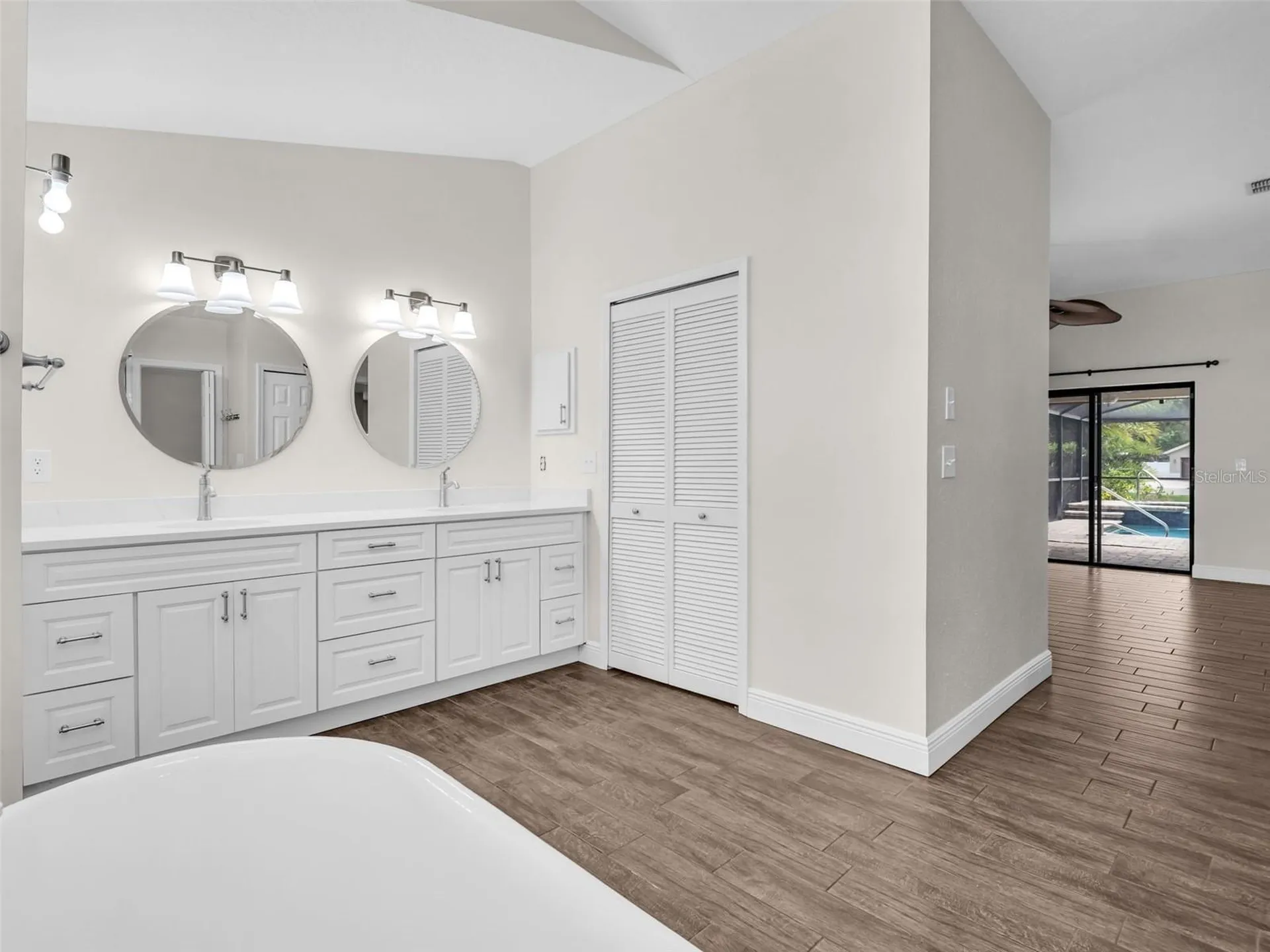 447 Whispering Lakes Boulevard Tarpon Springs FL 34688