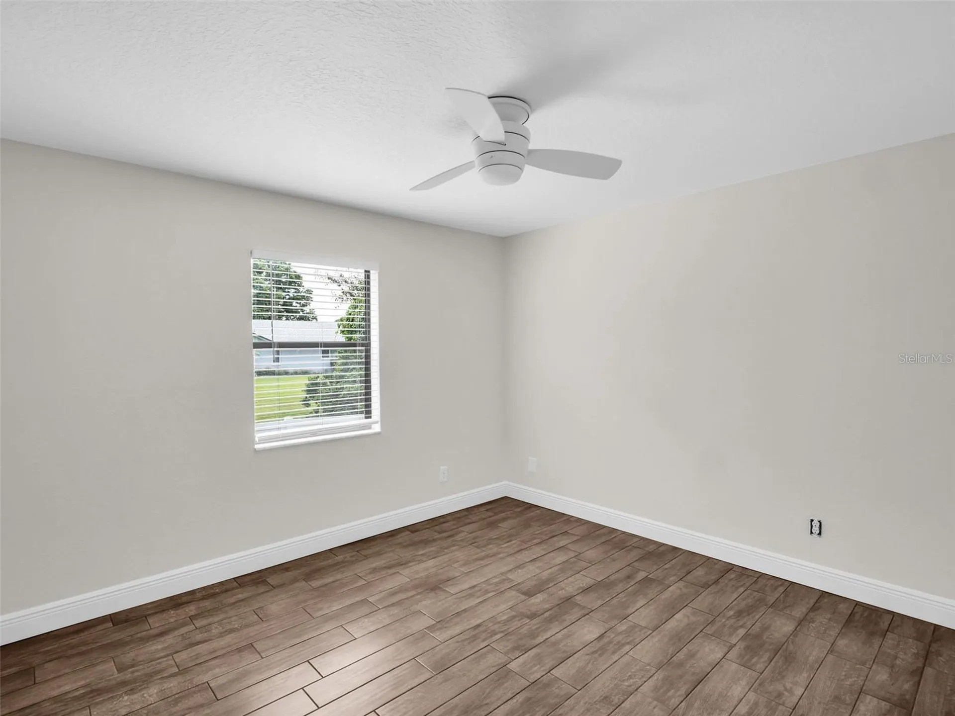 447 Whispering Lakes Boulevard Tarpon Springs FL 34688