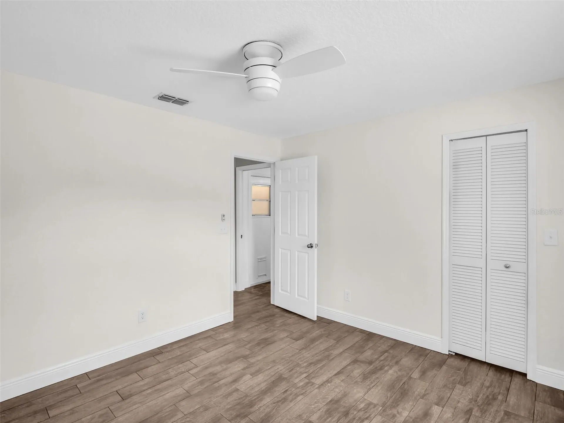 447 Whispering Lakes Boulevard Tarpon Springs FL 34688