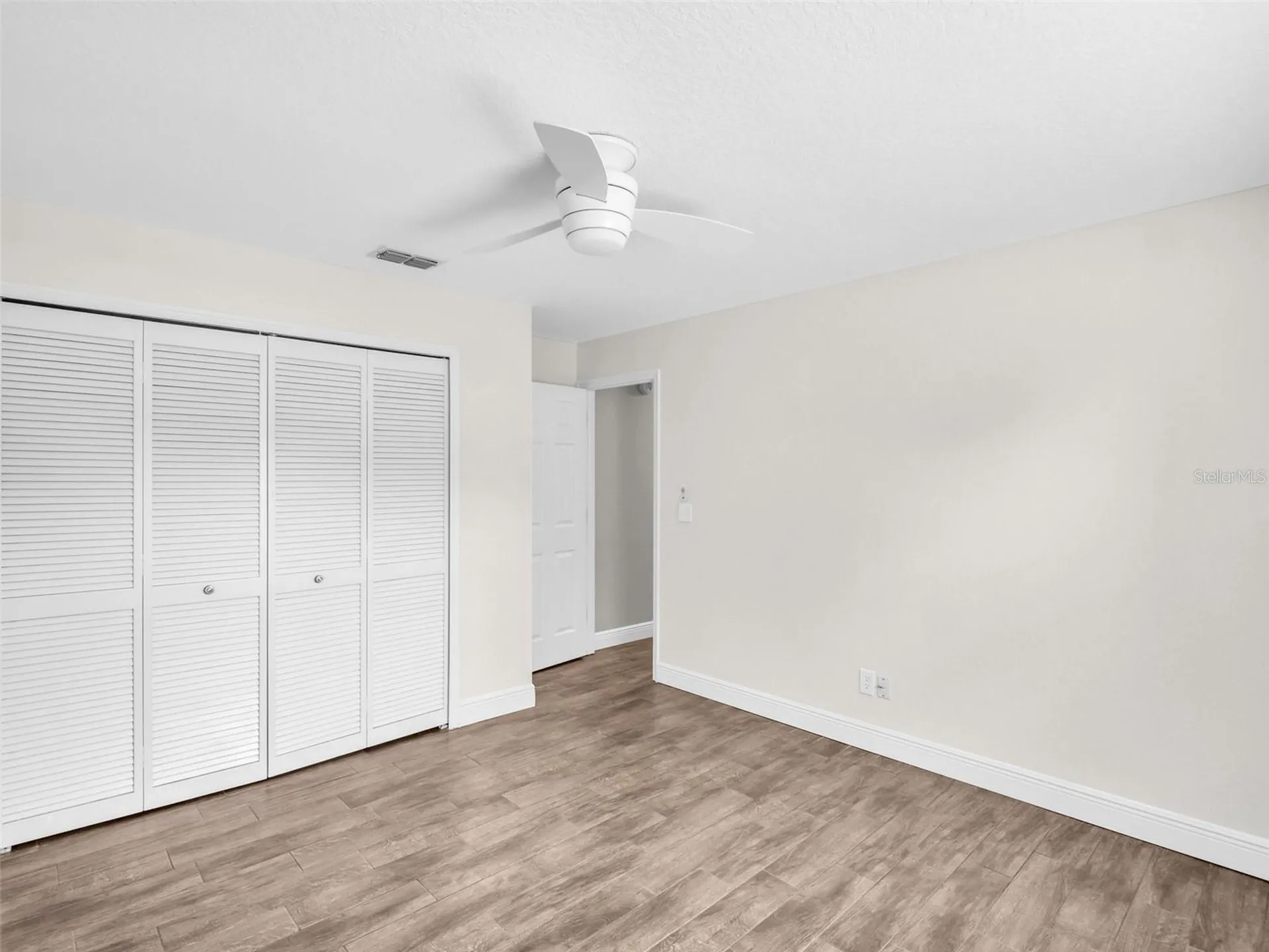 447 Whispering Lakes Boulevard Tarpon Springs FL 34688