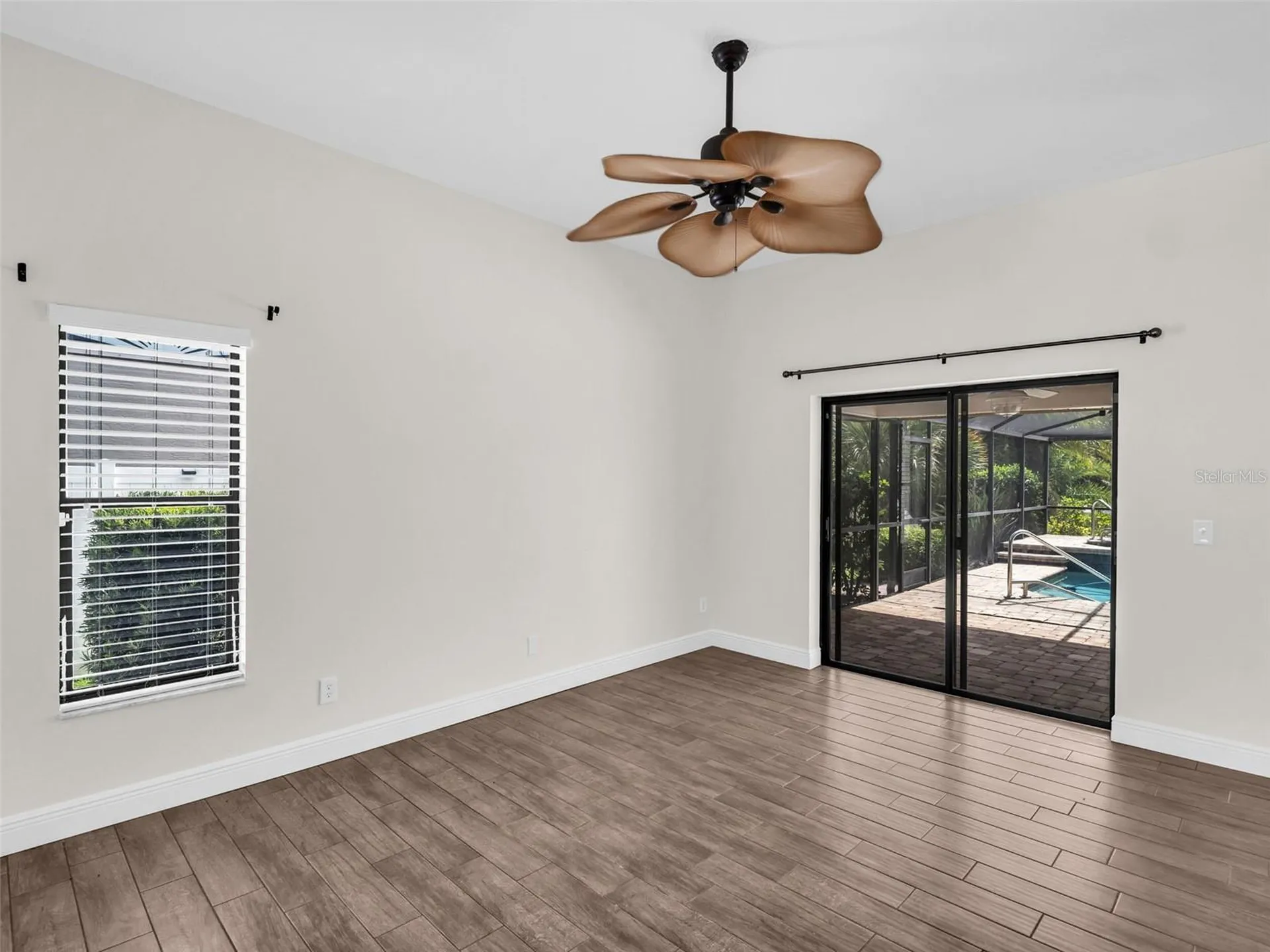447 Whispering Lakes Boulevard Tarpon Springs FL 34688