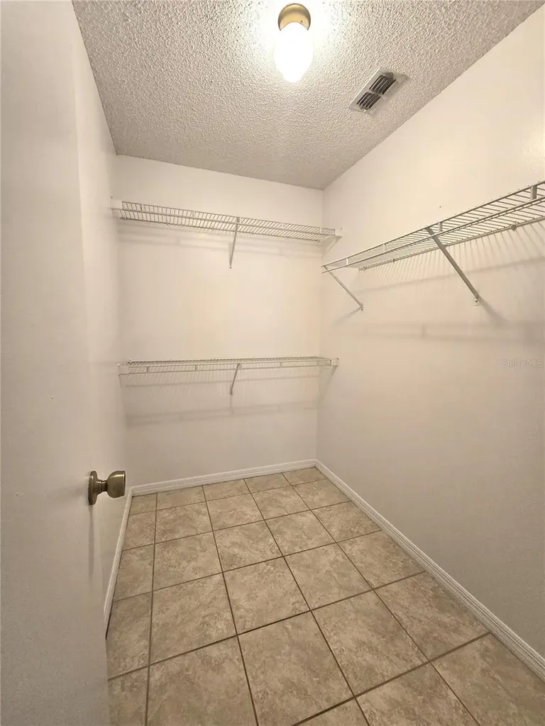 1423 Montana Avenue St Cloud FL 34769