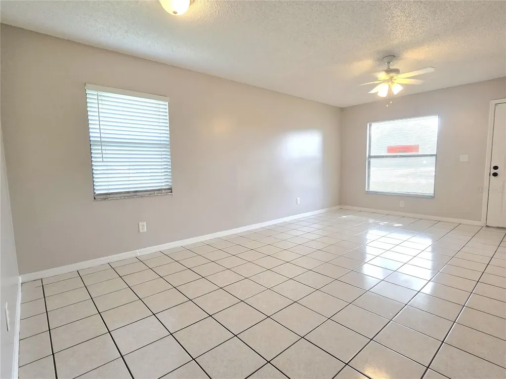1423 Montana Avenue St Cloud FL 34769
