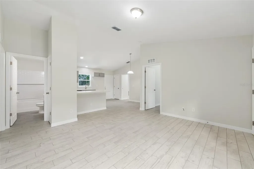 94 Dogwood Drive Loop Ocala FL 34472