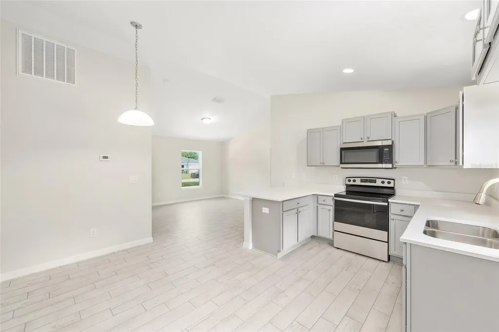 94 Dogwood Drive Loop Ocala FL 34472