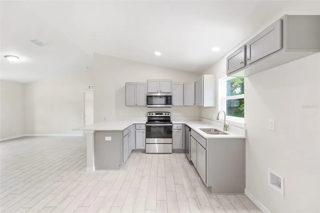 94 Dogwood Drive Loop Ocala FL 34472