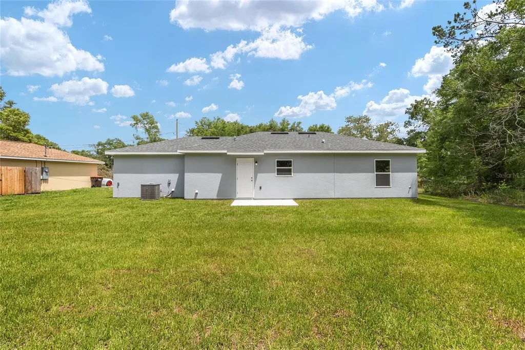 94 Dogwood Drive Loop Ocala FL 34472