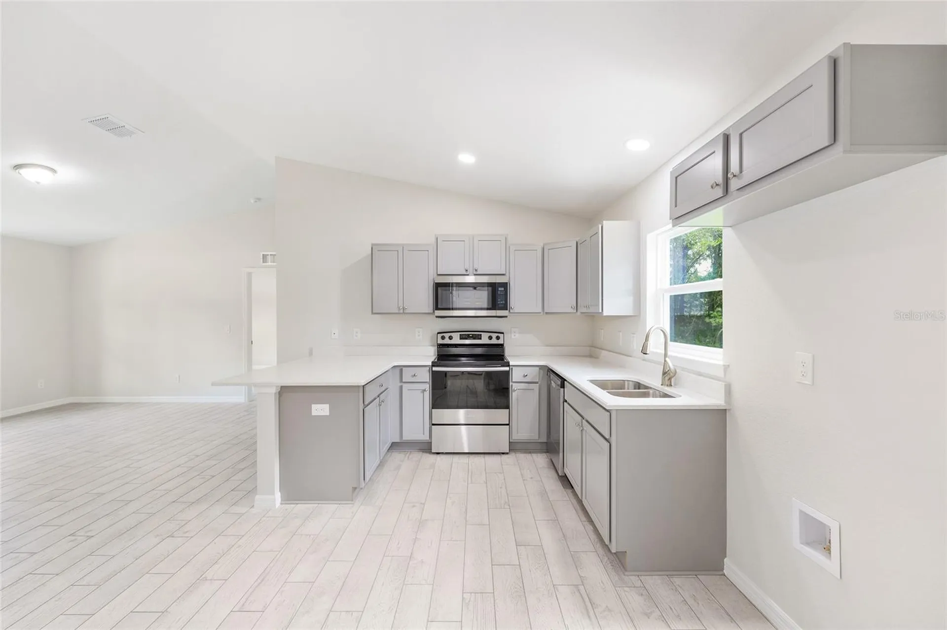 94 Dogwood Drive Loop Ocala FL 34472