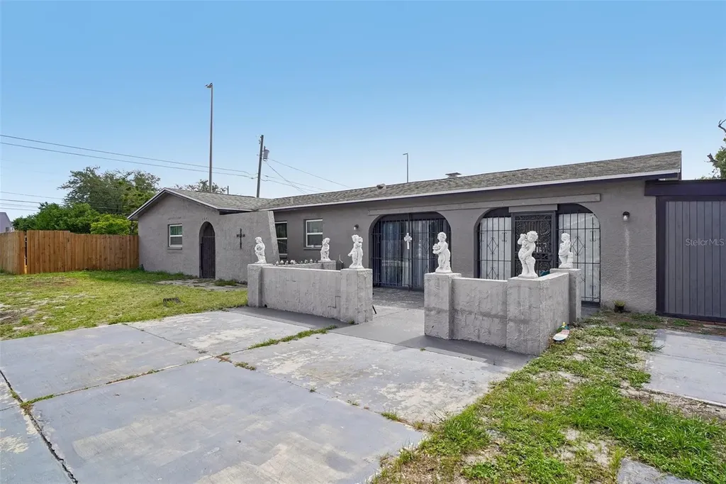 3495 Oak Street Dunedin FL 34698