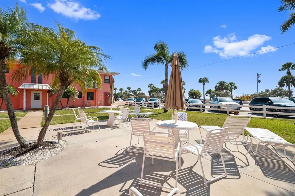 6800 Sunset Way St Pete Beach FL 33706