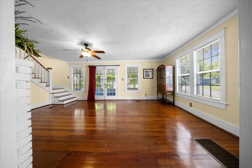 319 Carnation Court Apopka FL 32703