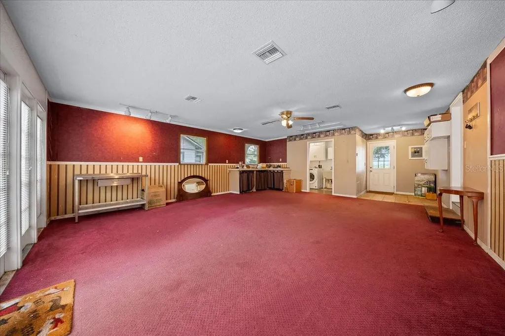 319 Carnation Court Apopka FL 32703