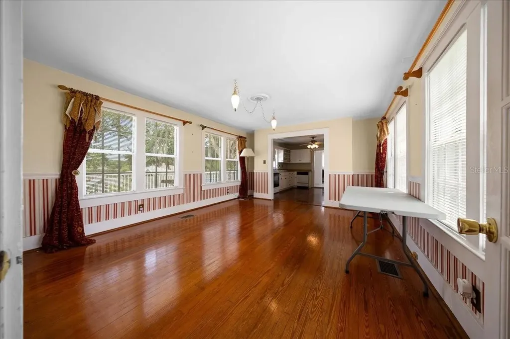 319 Carnation Court Apopka FL 32703