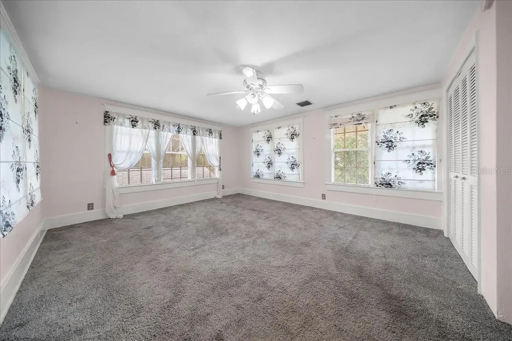 319 Carnation Court Apopka FL 32703