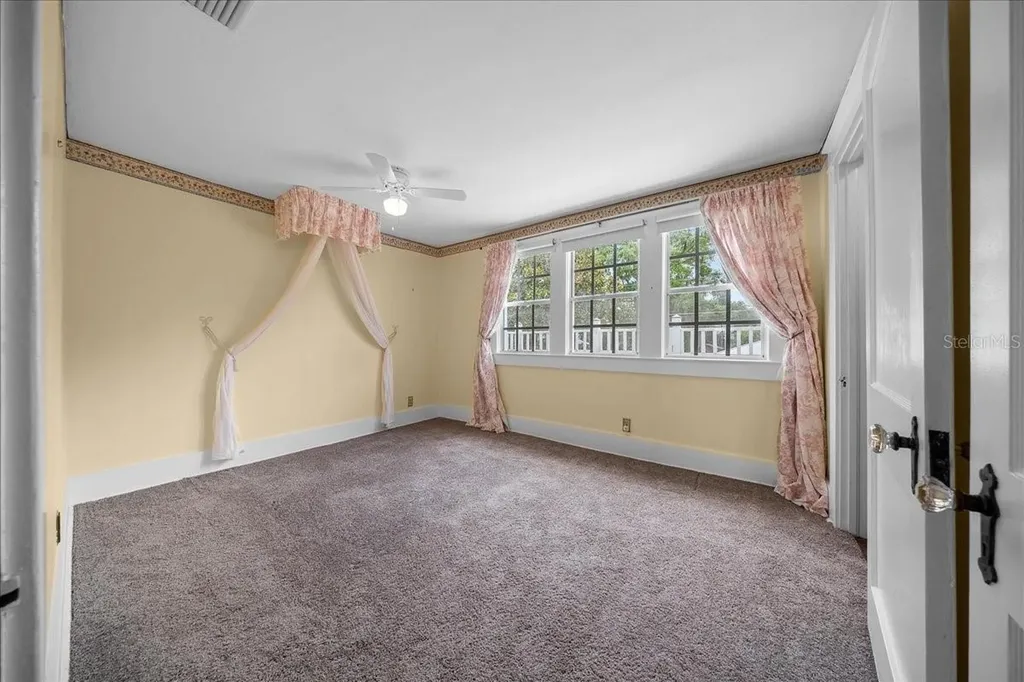 319 Carnation Court Apopka FL 32703