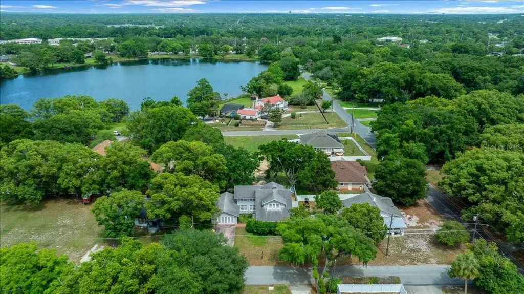 319 Carnation Court Apopka FL 32703