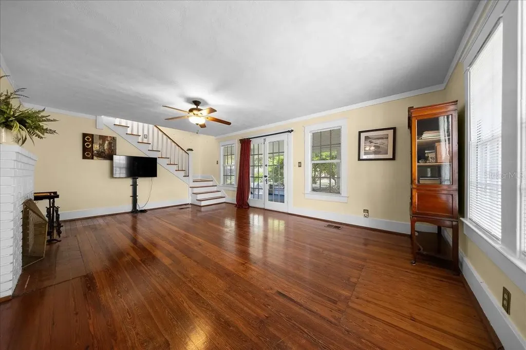 319 Carnation Court Apopka FL 32703
