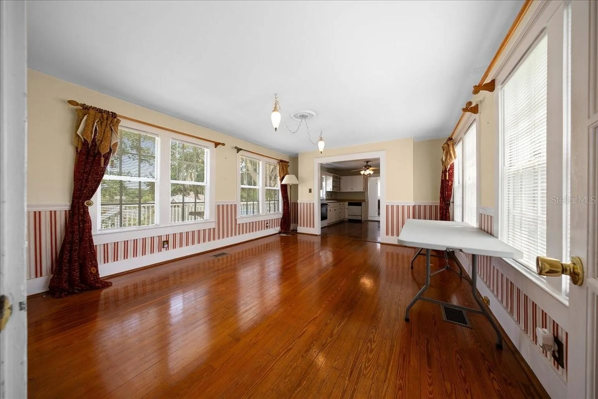 319 Carnation Court Apopka FL 32703