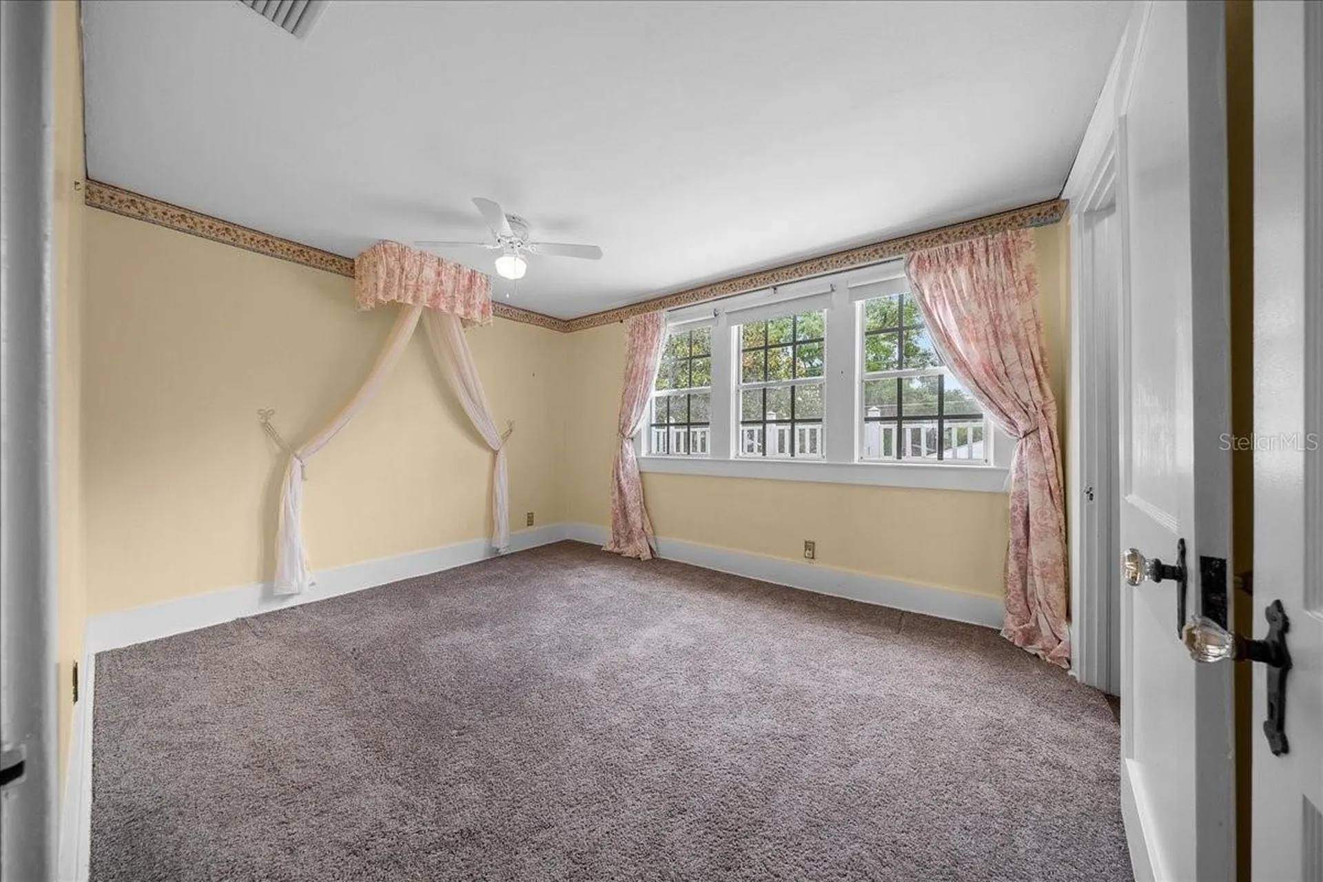 319 Carnation Court Apopka FL 32703